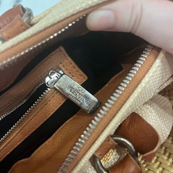 Valentino Garavani Raffia Top Handle Bag - Picture 15 of 15